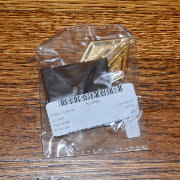 NWT CC SKYE OASIS GOLD TURQUOISE CRYSTAL DANGLE EARRINGS - Picture 3 of 3